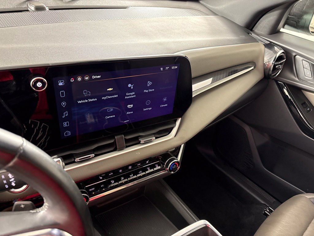 Used 2025 Chevrolet Equinox LT w/ Convenience Package II FWD image 36