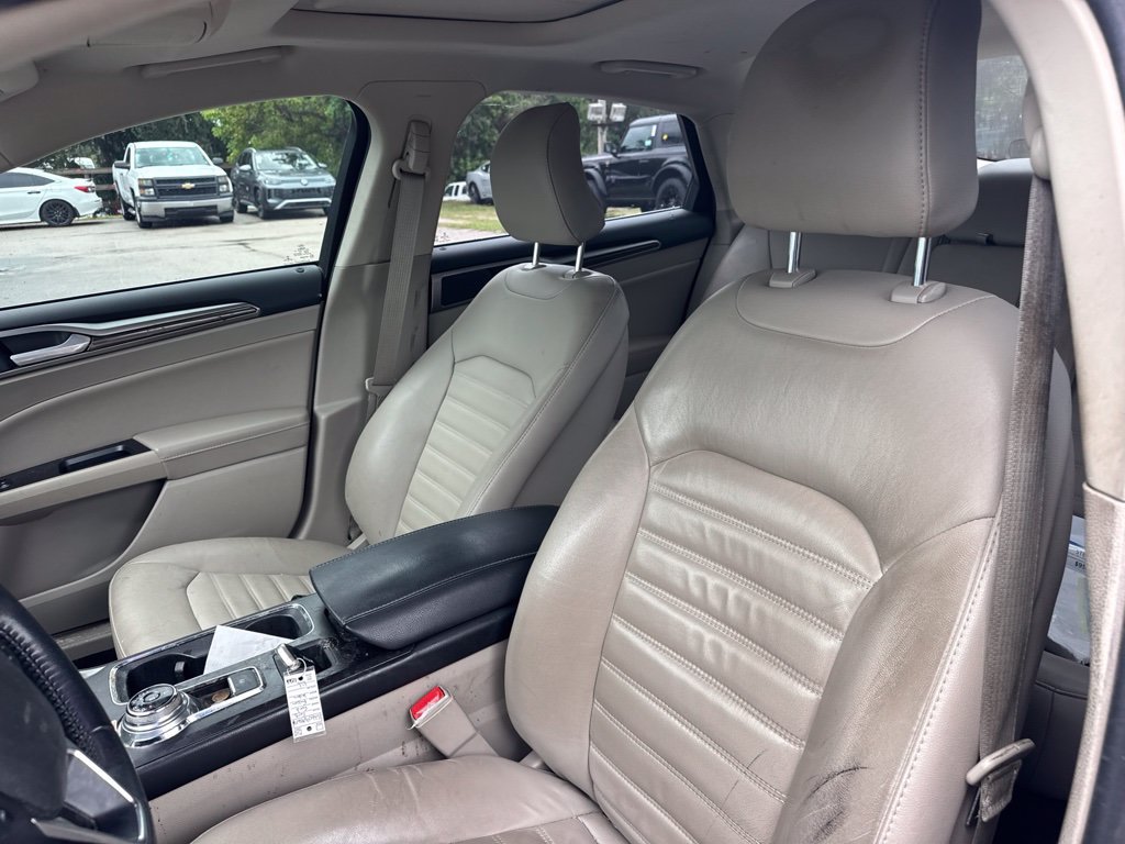 Used 2018 Ford Fusion SE w/ Fusion SE Technology Package AWD/4WD image 10