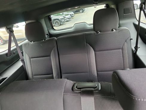 Used 2022 Chevrolet Suburban LS w/ Driver Alert Package AWD/4WD image 16