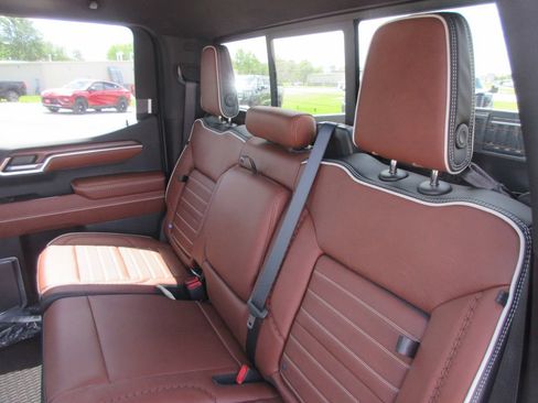 New 2026 GMC Sierra 1500 Denali Ultimate AWD/4WD image 16
