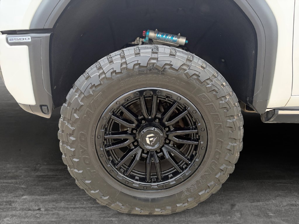 Used 2025 GMC Sierra 2500 Denali Ultimate AWD/4WD image 9