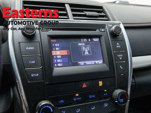 Used 2016 Toyota Camry SE FWD image 18