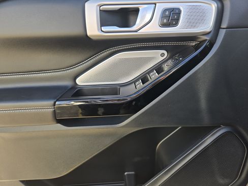 Used 2021 Ford Explorer ST w/ Equipment Group 401A image 17