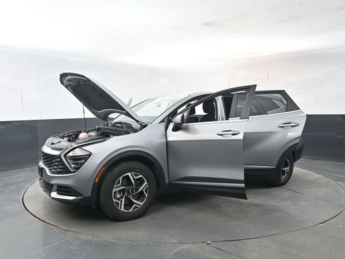 Certified 2024 Kia Sportage LX image 31