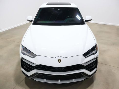 Used 2020 Lamborghini Urus image 17