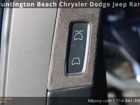 Used 2019 Tesla Model X Performance image 36