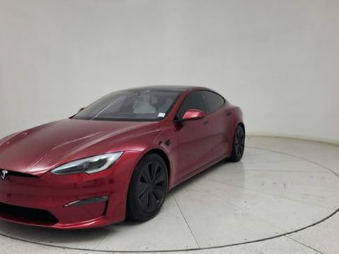 Used 2024 Tesla Model S Plaid AWD/4WD image 3