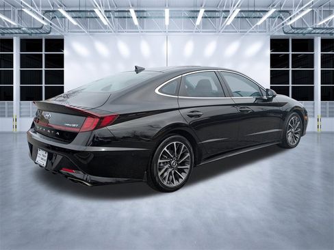 Used 2022 Hyundai Sonata Limited image 4