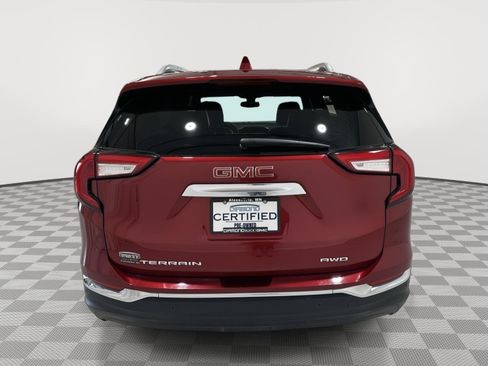 Used 2024 GMC Terrain SLT w/ Infotainment Package II AWD/4WD image 4