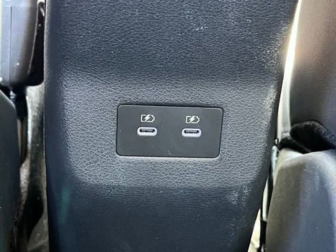 Used 2025 Nissan Kicks SR FWD image 25