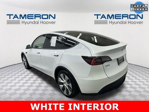 Used 2021 Tesla Model Y Long Range image 3