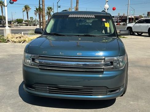 Used 2016 Ford Flex SE FWD image 2