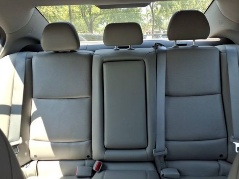 Used 2015 Acura TLX w/ Technology Package FWD image 18