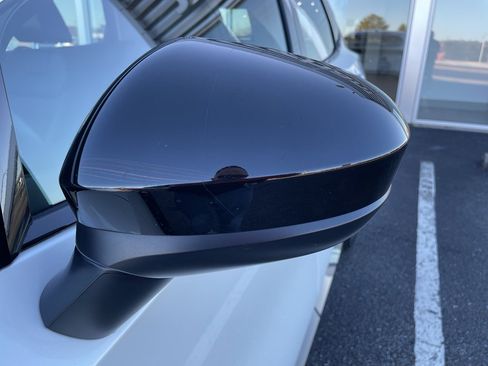 Certified 2024 Nissan Ariya FWD image 6