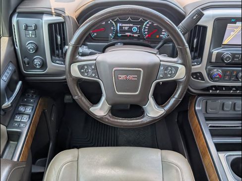 Used 2018 GMC Sierra 1500 SLT AWD/4WD image 8
