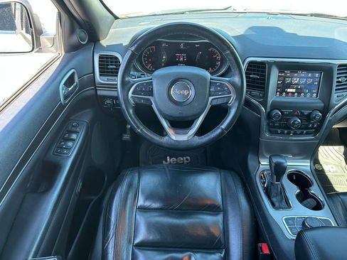 Used 2018 Jeep Grand Cherokee Limited AWD/4WD image 29