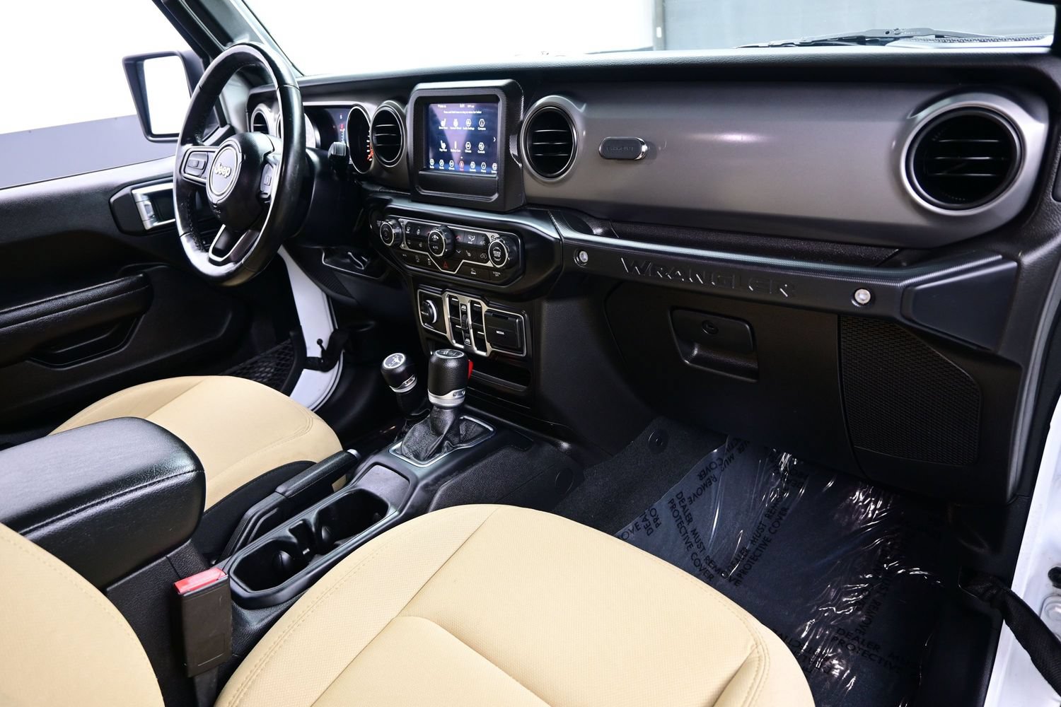 Used 2022 Jeep Wrangler Unlimited Sport AWD/4WD image 16