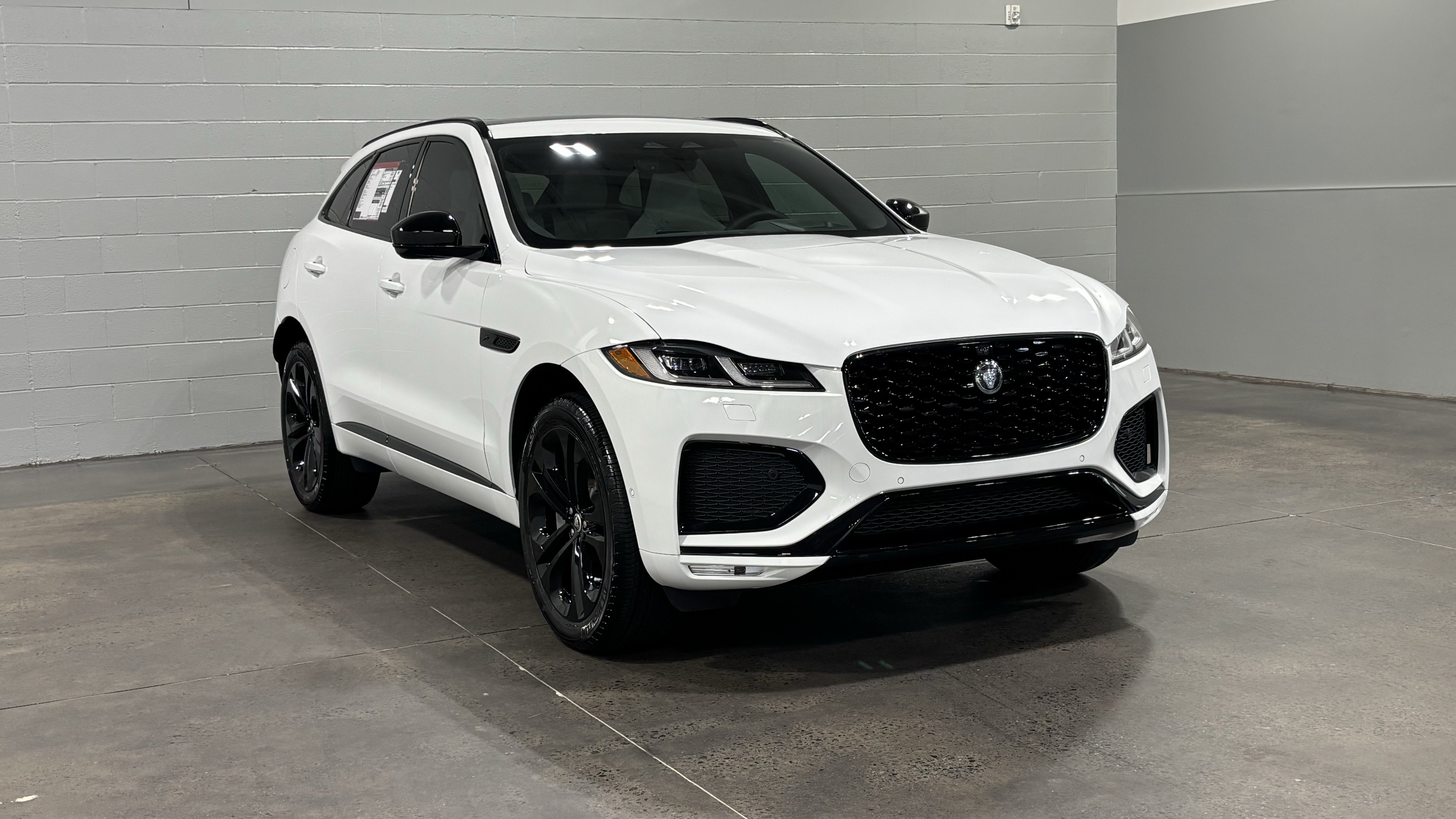 New 2026 Jaguar F-PACE R-Dynamic S AWD/4WD image 11