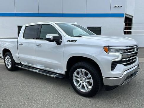 Used 2023 Chevrolet Silverado 1500 LTZ AWD/4WD image 34