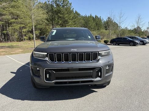 New 2025 Jeep Grand Cherokee L Overland w/ Trailer Tow Package image 5