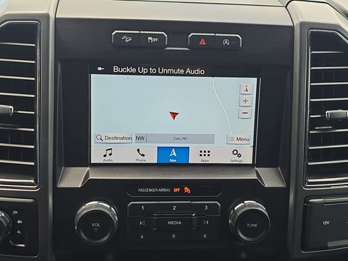 Used 2019 Ford F150 XLT w/ Equipment Group 302A Luxury AWD/4WD image 21