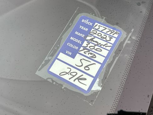 Used 2023 Chrysler 300 C image 27