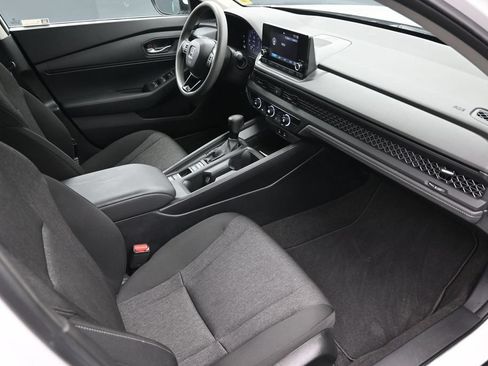 Certified 2023 Honda Accord LX image 14