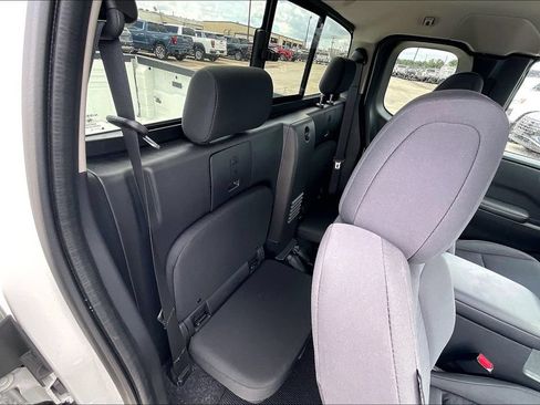 Used 2025 Nissan Frontier S RWD image 19