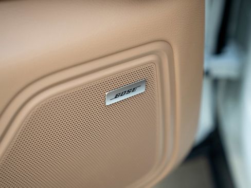 New 2026 Porsche Macan image 11