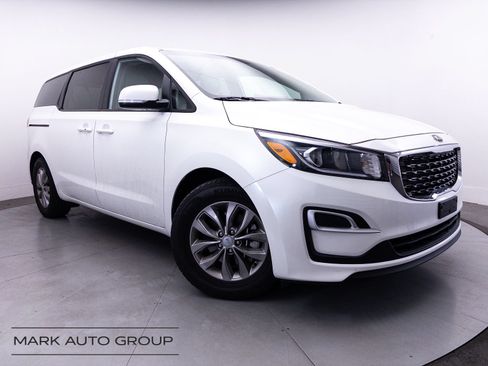 Used 2019 Kia Sedona LX FWD image 1