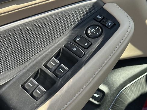 Certified 2025 Acura MDX SH-AWD w/ Technology Package image 18