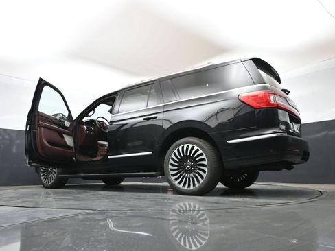 Used 2020 Lincoln Navigator L Black Label w/ Cargo Convenience Package AWD/4WD image 49