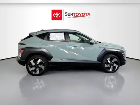 Used 2024 Hyundai Kona Limited AWD/4WD image 2