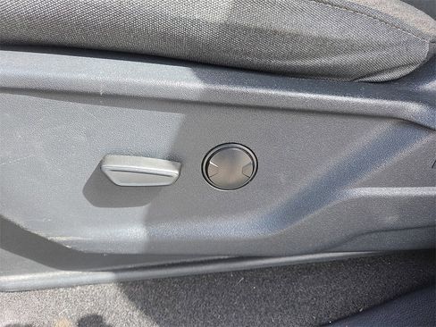 Used 2024 Ford F150 XLT w/ Mobile Office Package image 23