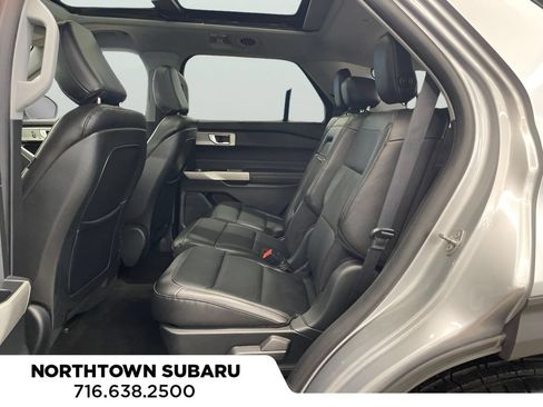 Used 2020 Ford Explorer Limited w/ Equipment Group 310A AWD/4WD image 19