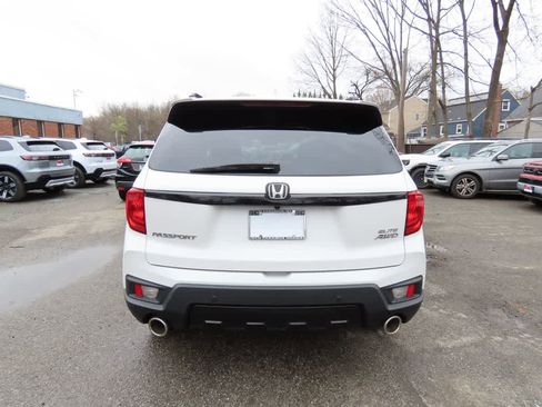Used 2023 Honda Passport Elite image 5
