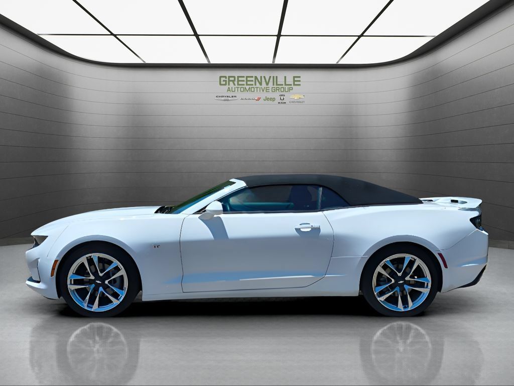 Used 2023 Chevrolet Camaro LT w/ RS Package RWD image 2