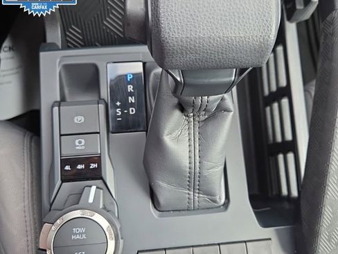 Used 2024 Toyota Tacoma SR5 AWD/4WD image 27