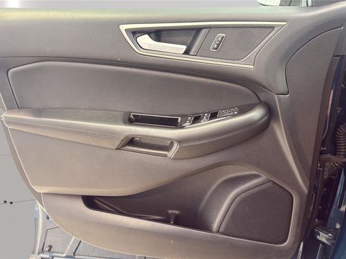 Used 2020 Ford Edge SEL w/ Convenience Package image 19