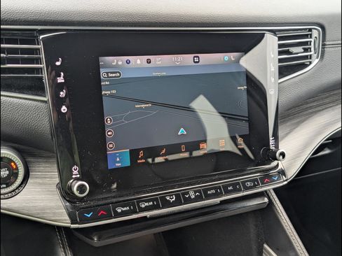 Used 2024 Jeep Wagoneer Series II image 14