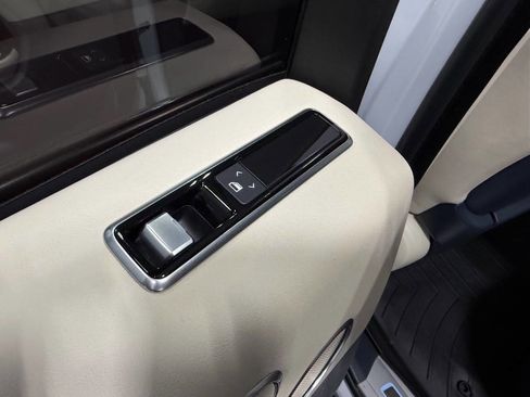 Used 2019 Land Rover Range Rover Supercharged image 34