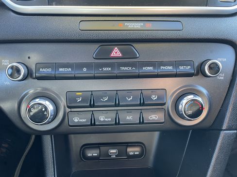 Used 2020 Kia Sportage LX image 21