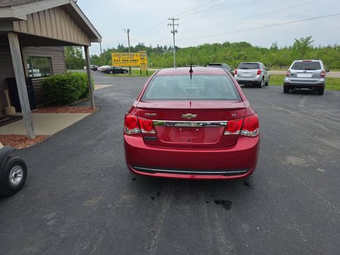 Used 2014 Chevrolet Cruze LT w/ RS Package FWD image 7