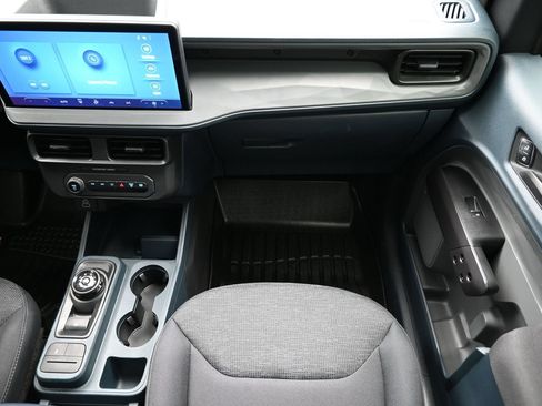 Used 2025 Ford Maverick XL FWD image 37
