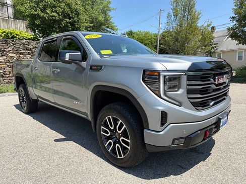 Used 2026 GMC Sierra 1500 AT4 w/ AT4 Preferred Package AWD/4WD image 9