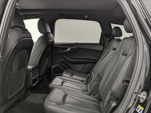 Used 2022 Audi Q7 3.0T Prestige image 17