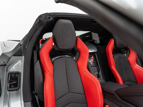 Used 2024 Chevrolet Corvette Z06 RWD image 57