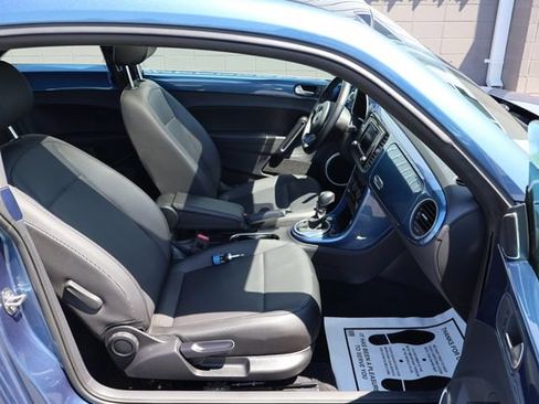 Used 2019 Volkswagen Beetle 2.0T SE FWD image 21