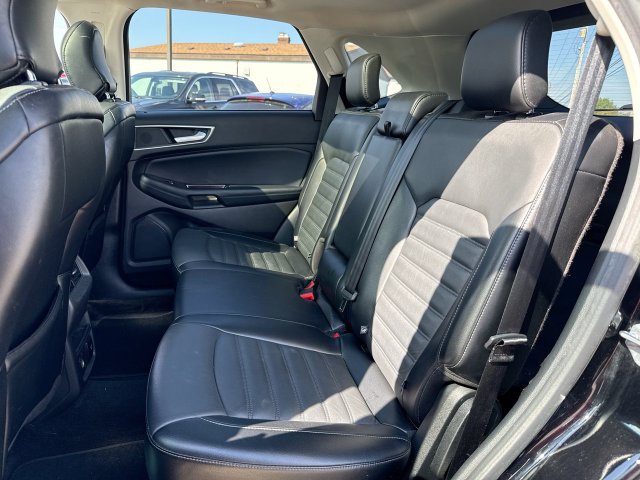 Used 2018 Ford Edge SEL w/ Equipment Group 201A FWD image 23
