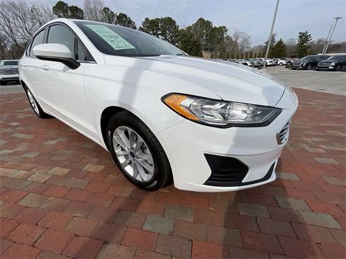 Used 2020 Ford Fusion SE image 38